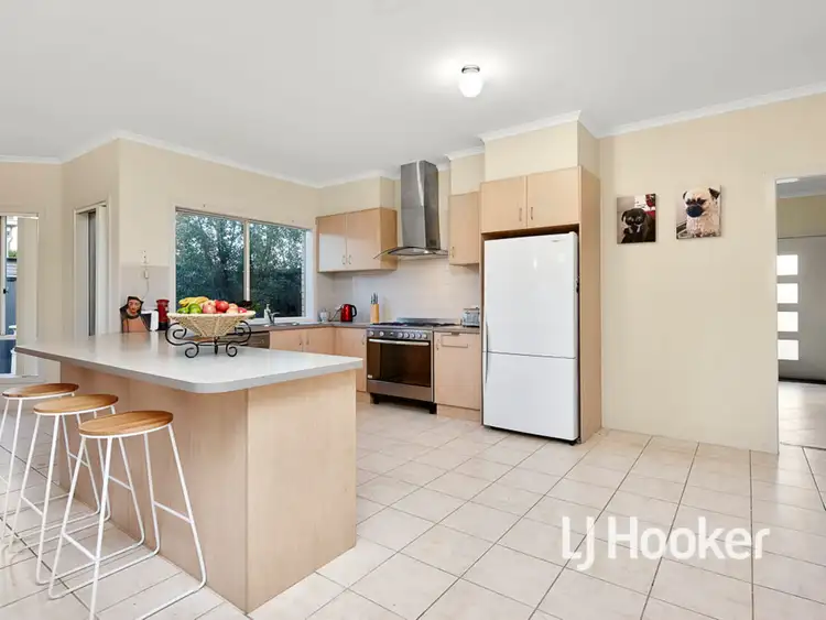 Fourth view of Homely house listing, 2 Friarbird Court, Point Cook VIC 3030