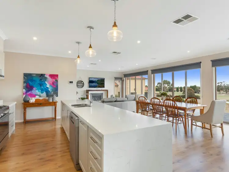 43 Craig Parry Drive, Hidden Valley VIC 3756