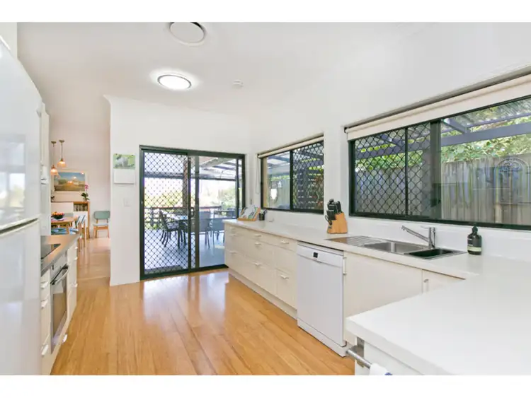 Sixth view of Homely townhouse listing, 4/415 Upper Cornwall Street, Coorparoo QLD 4151