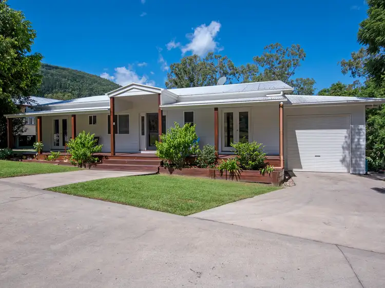 11 First Avenue, Somerset Dam QLD 4312