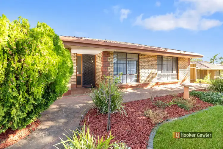 Third view of Homely house listing, 2 Cawston Court, Gulfview Heights SA 5096