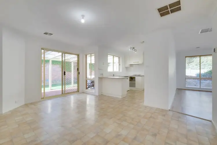 Fifth view of Homely house listing, 5 Cassidy Close, Holt ACT 2615