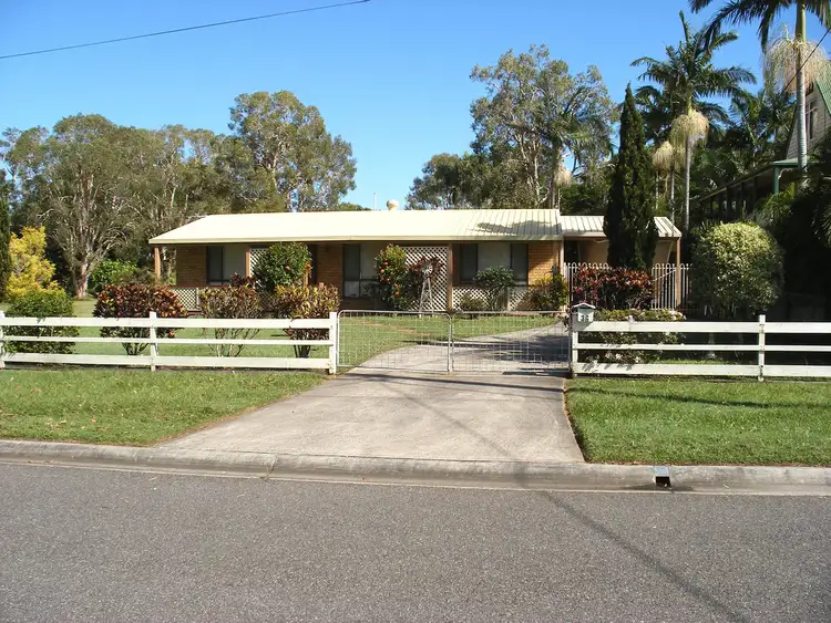 36 Coronation Avenue, Beachmere QLD 4510