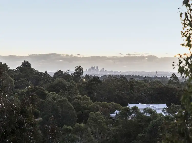 90 John Farrant Drive, Gooseberry Hill WA 6076