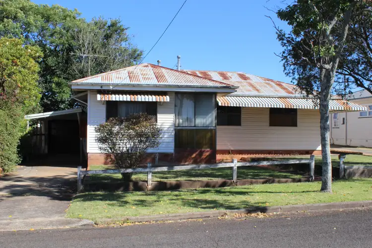 4 Stehn Street, Harristown QLD 4350