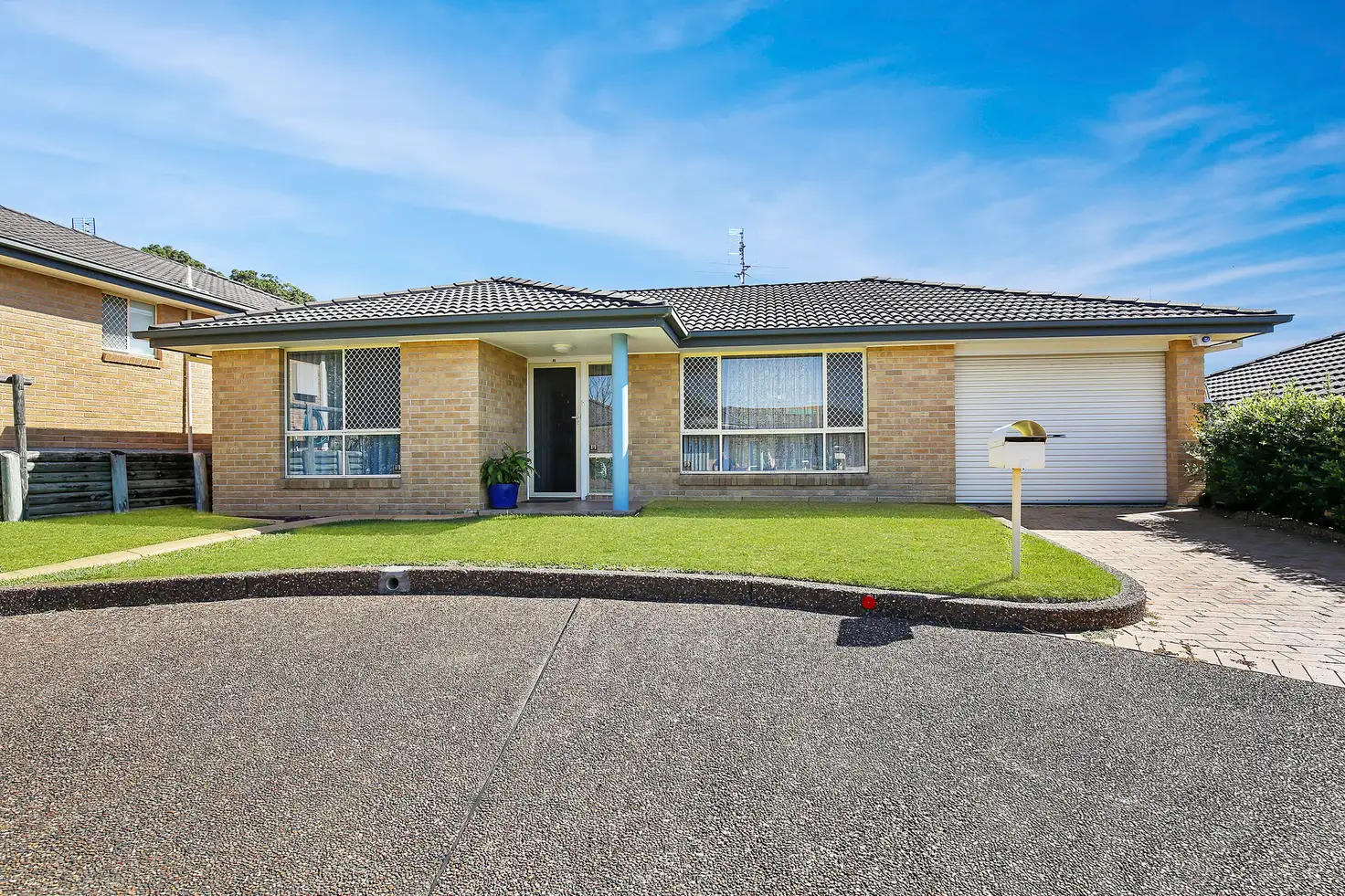 Main view of Homely townhouse listing, 15/4 Cowmeadow Road, Mount Hutton NSW 2290