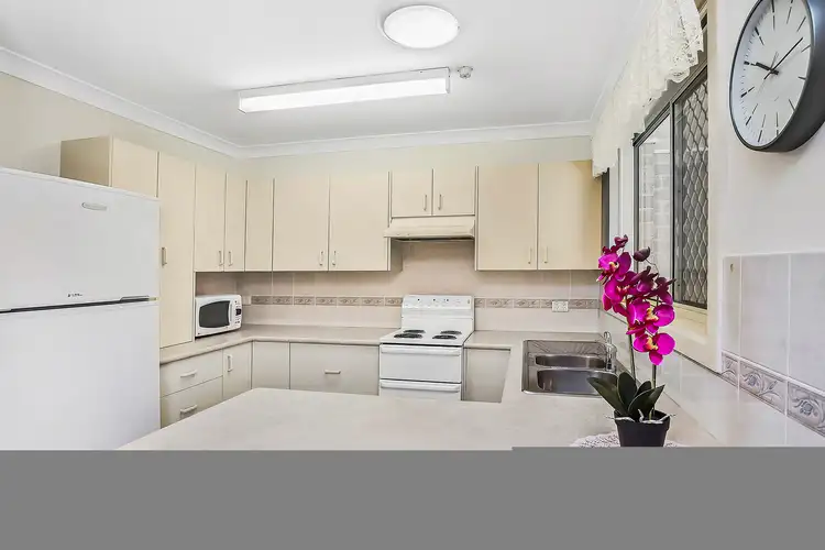 Second view of Homely townhouse listing, 15/4 Cowmeadow Road, Mount Hutton NSW 2290