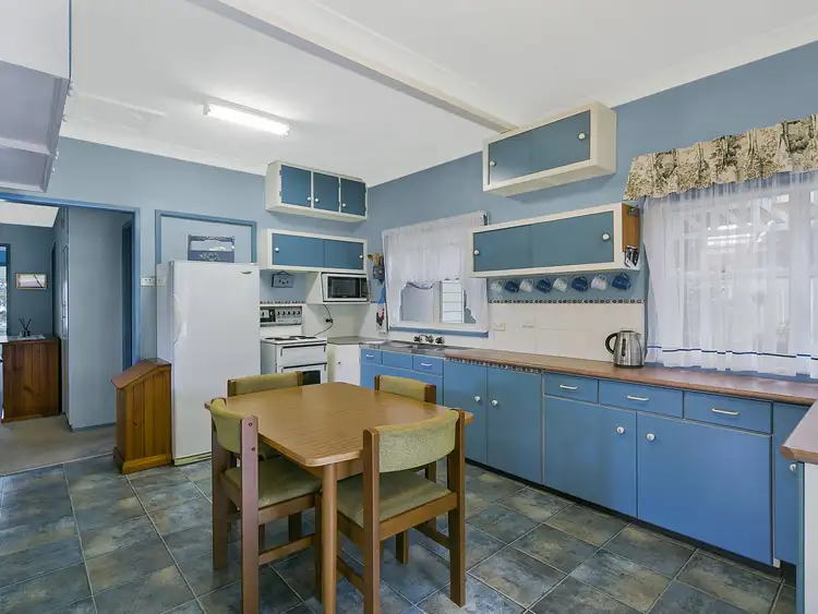 Fourth view of Homely house listing, 34 Diamond Head Drive, Budgewoi NSW 2262