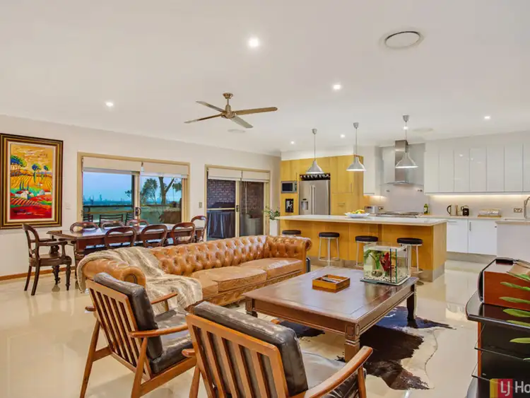 52 Strawberry Road, Mudgeeraba QLD 4213