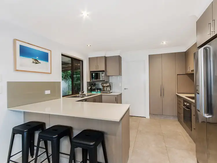 Sixth view of Homely house listing, 2 Myrtle Court, Palm Beach QLD 4221