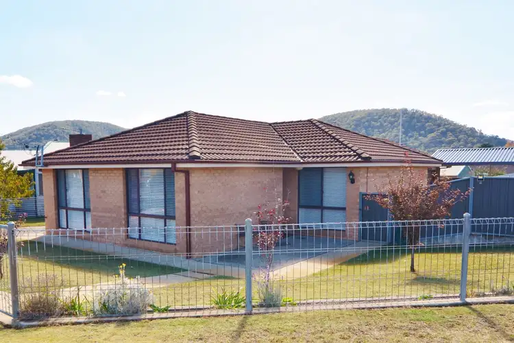 15 Inner Crescent, Lithgow NSW 2790