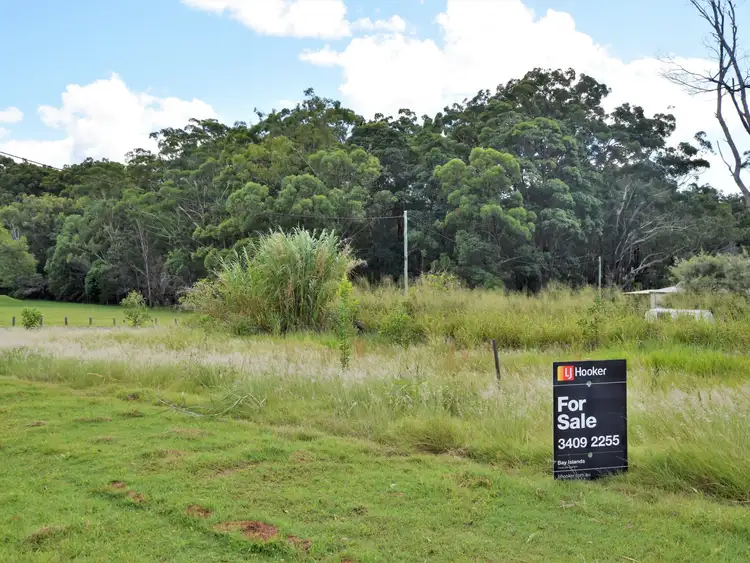 27 Mountain View Crescent, Russell Island QLD 4184