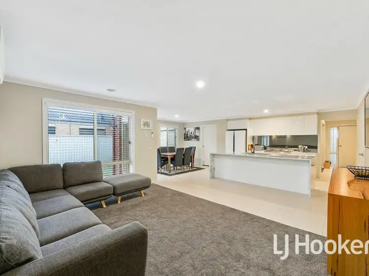 Second view of Homely house listing, 3 Wonboyn Close, Pakenham VIC 3810