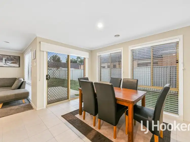 Fifth view of Homely house listing, 3 Wonboyn Close, Pakenham VIC 3810