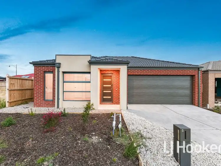 5 Shirley Street, Pakenham VIC 3810