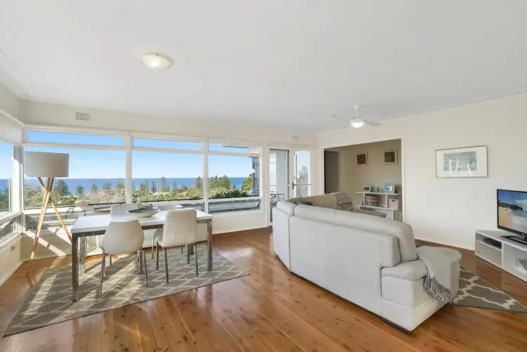 Fifth view of Homely house listing, 1 Grandview Drive, Newport NSW 2106