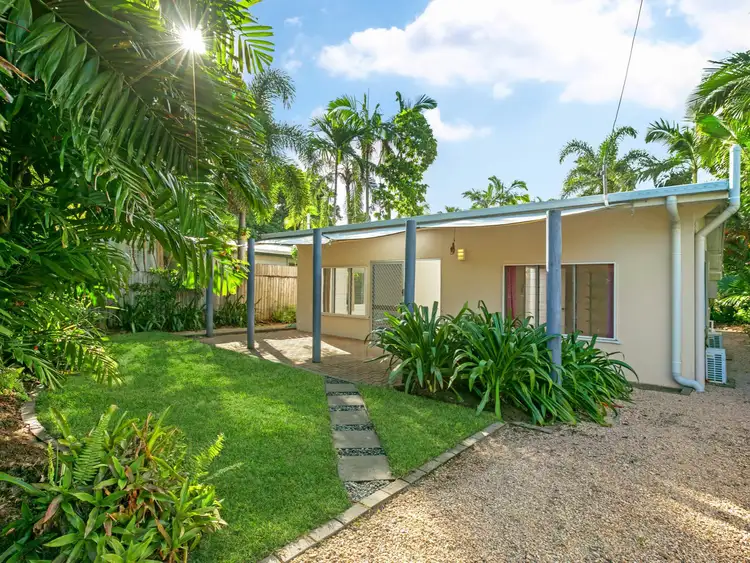 34 Saw Street, Machans Beach QLD 4878
