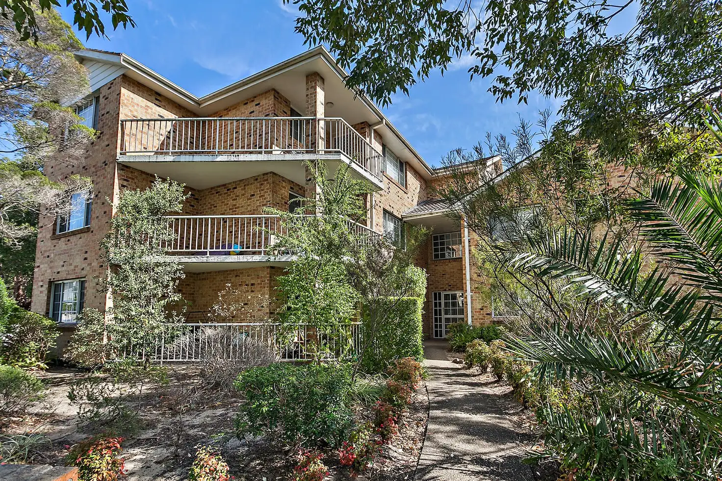 Main view of Homely unit listing, 11/23-25 Robertson Street, Sutherland NSW 2232