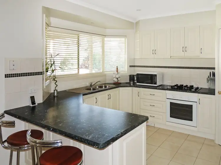 Second view of Homely house listing, 5 Kennon Court, Swan Hill VIC 3585