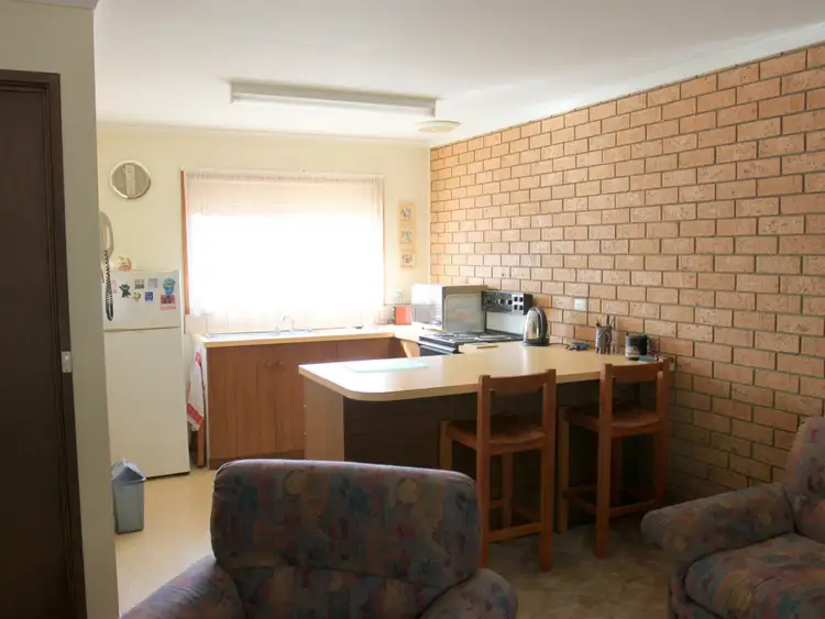 Fourth view of Homely unit listing, 2/62 Coster St, Alexandra VIC 3714