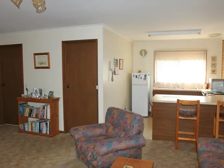 Fifth view of Homely unit listing, 2/62 Coster St, Alexandra VIC 3714