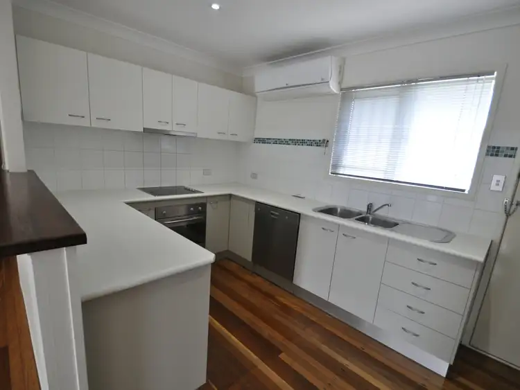 Main view of Homely unit listing, 1/27 Agnes Street, Wynnum QLD 4178