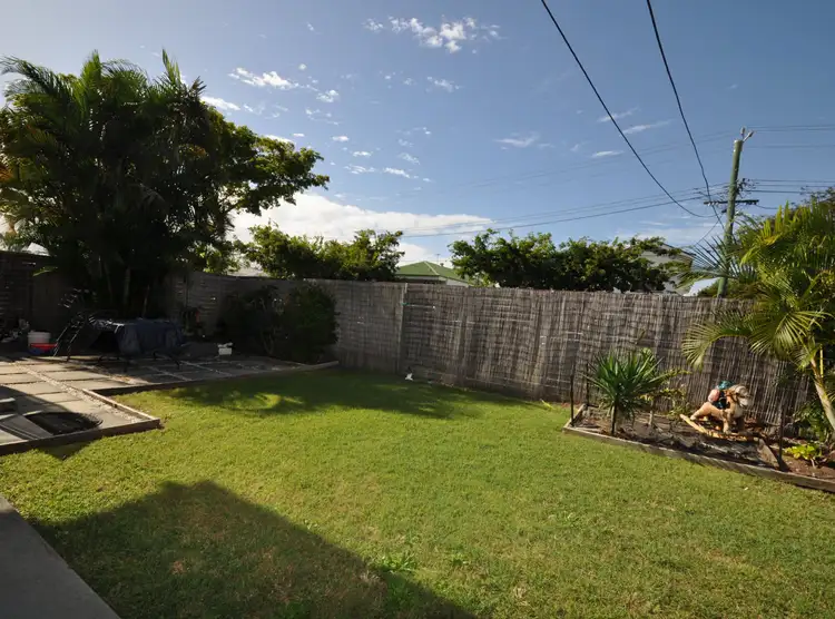 Second view of Homely unit listing, 1/27 Agnes Street, Wynnum QLD 4178