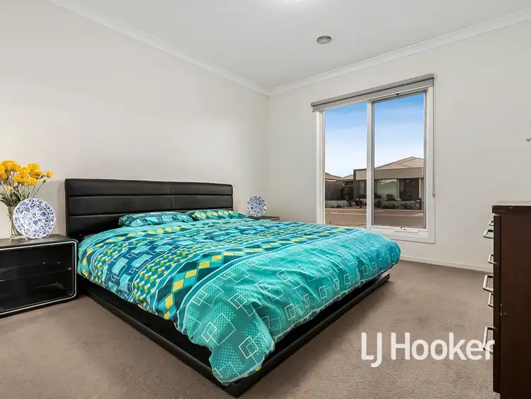 Sixth view of Homely house listing, 8 Grenache Street, Point Cook VIC 3030