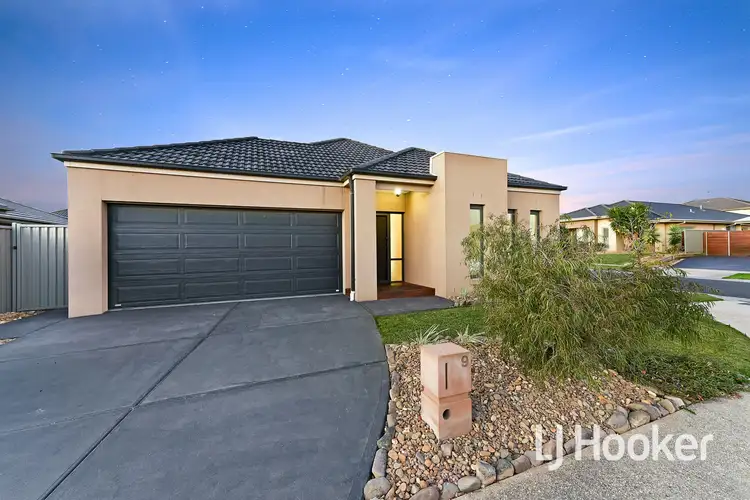 9 Ibis Close, Pakenham VIC 3810