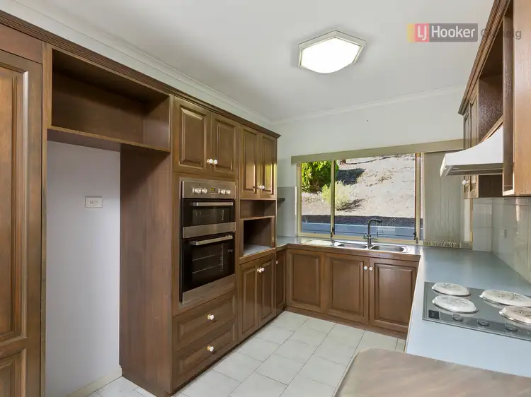 Fifth view of Homely house listing, 2 Jennifer Avenue, Bellevue Heights SA 5050