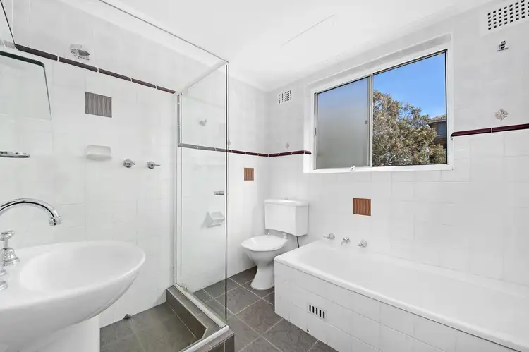 Sixth view of Homely apartment listing, 4/56 Oberon Street, Randwick NSW 2031