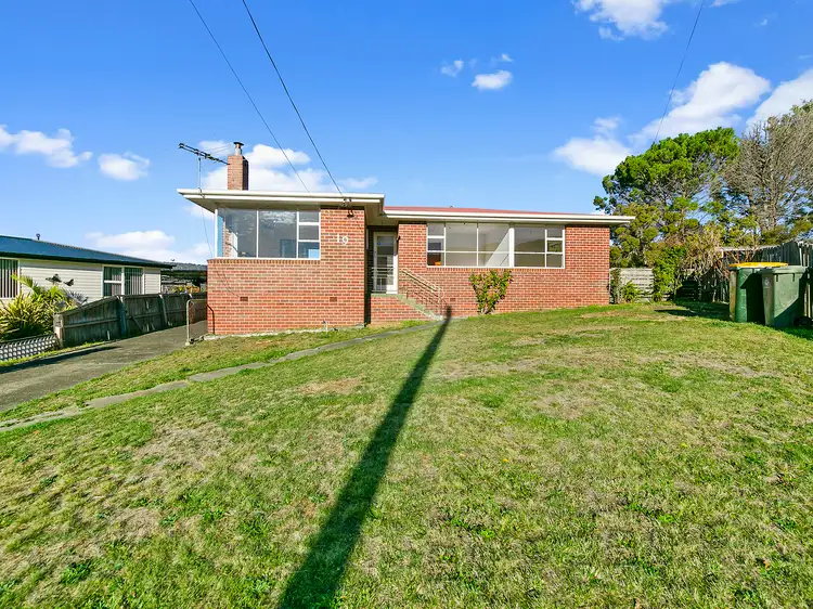 19 Delange Place, Claremont TAS 7011