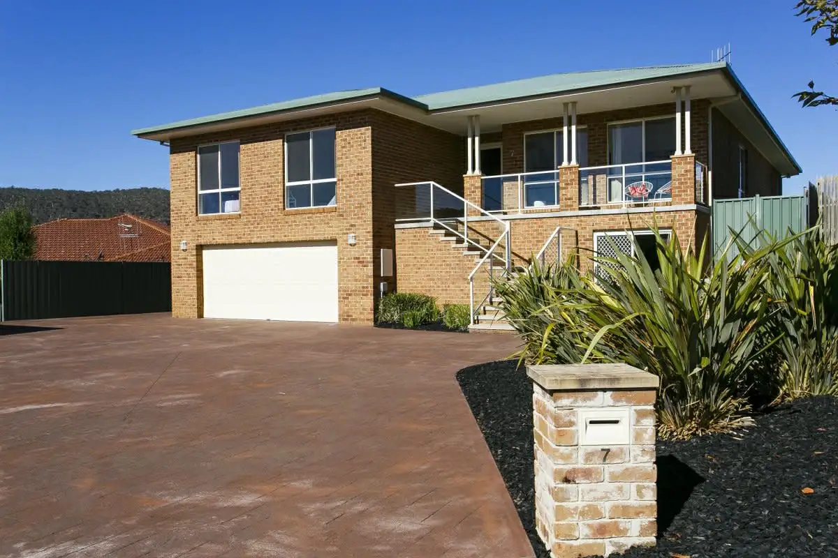 Main view of Homely house listing, 7 Annand Place, Queanbeyan NSW 2620