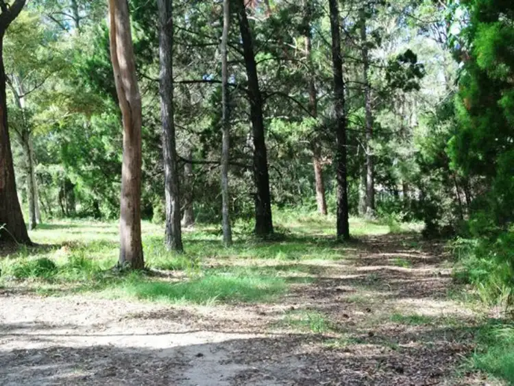 6 Ibis Street, Macleay Island QLD 4184