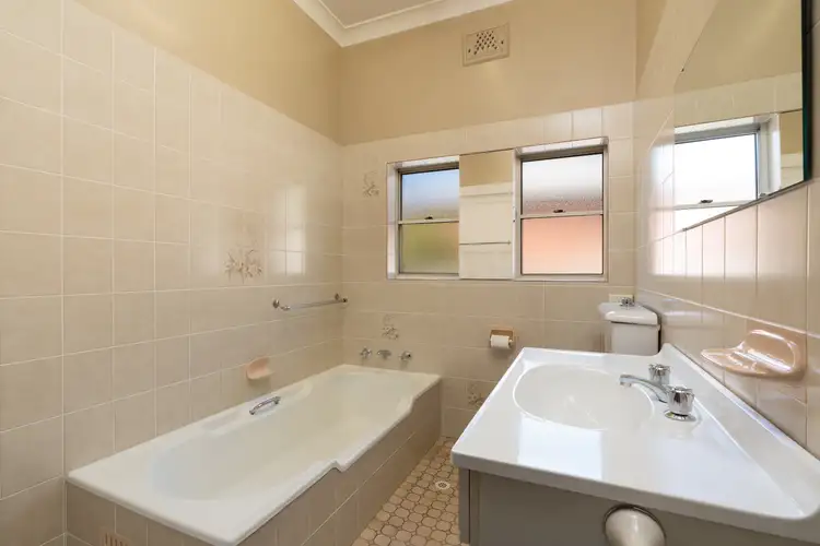 Sixth view of Homely house listing, 34 Allenby Road, Orange NSW 2800