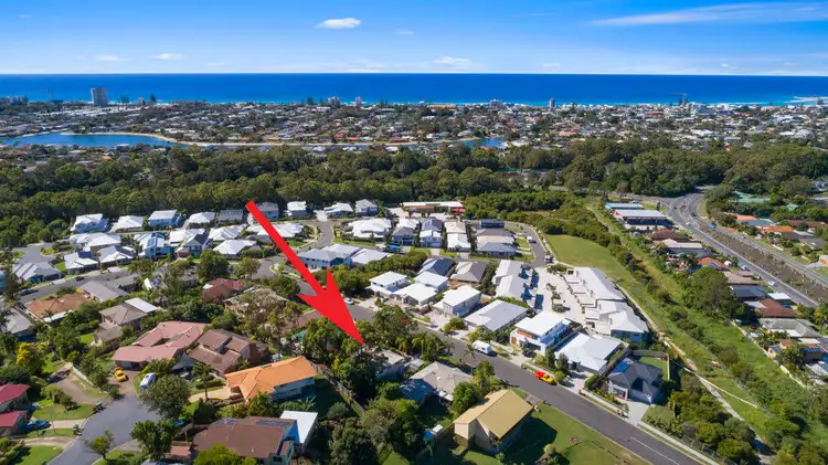 33 Nollamara Drive, Elanora QLD 4221