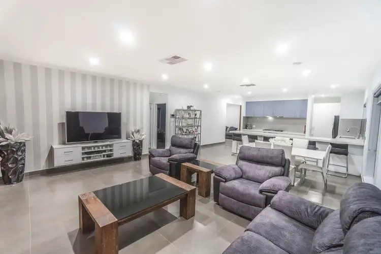 Sixth view of Homely house listing, 14 Bridgehaven Drive, Craigieburn VIC 3064
