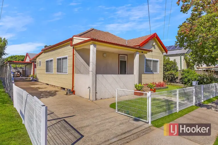 21 Hampstead Rd, Auburn NSW 2144