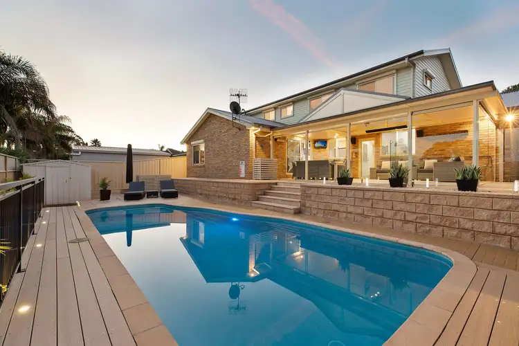 17 Bolton Street, Bateau Bay NSW 2261