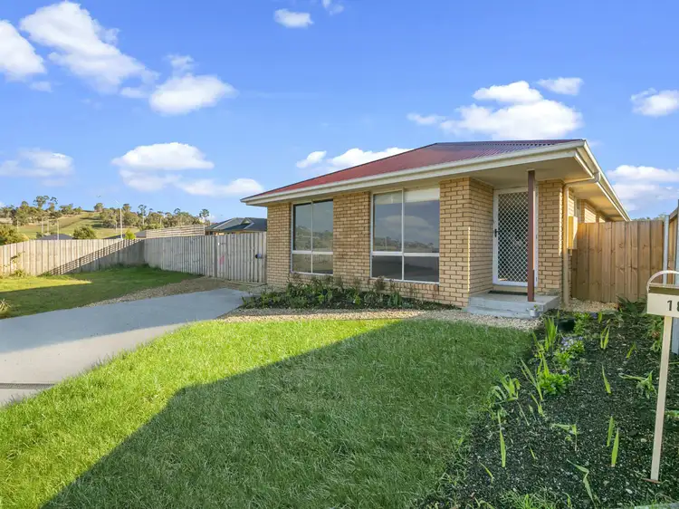 18 Barrob Street, Old Beach TAS 7017