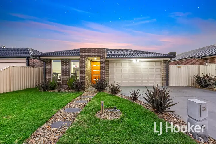 22 Zenith Street, Pakenham VIC 3810