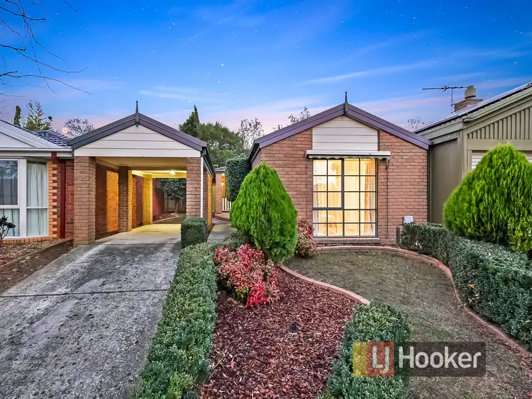 8A Messmate Court, Berwick VIC 3806