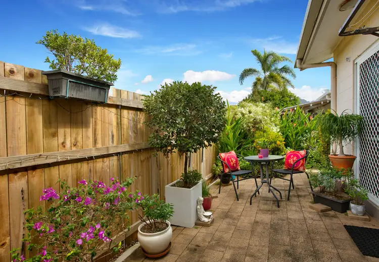 Main view of Homely unit listing, 10/401-409 McCoombe Street, Mooroobool QLD 4870