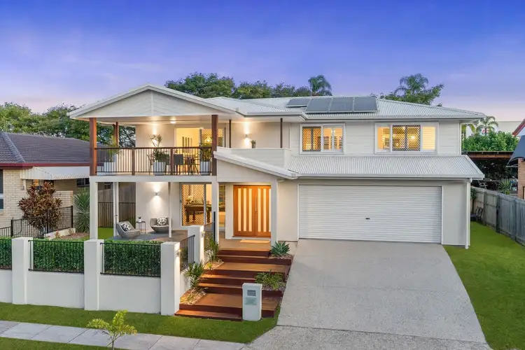 27 Raintree Street, Mansfield QLD 4122