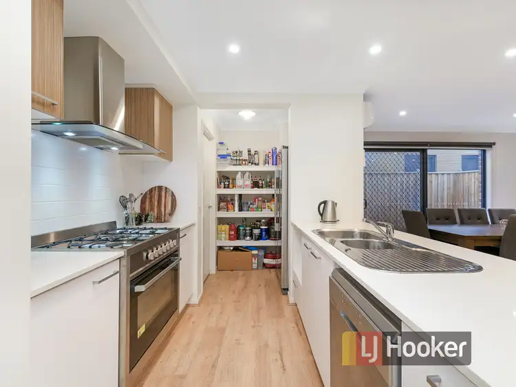 Fourth view of Homely house listing, 8 Carisbrooke Way, Clyde North VIC 3978