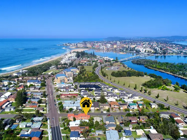 Second view of Homely townhouse listing, 3/86 Hutton Road, The Entrance North NSW 2261