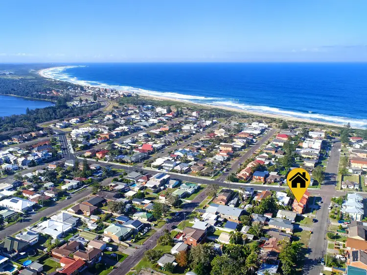 Sixth view of Homely townhouse listing, 3/86 Hutton Road, The Entrance North NSW 2261