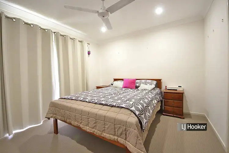 Sixth view of Homely house listing, 4 Mikaela Court, Kallangur QLD 4503