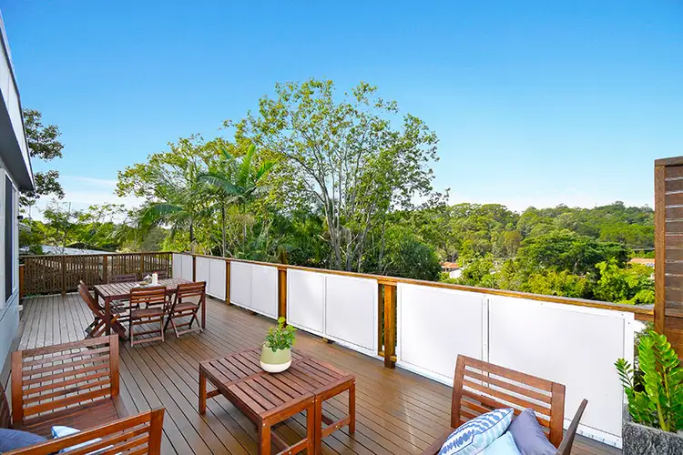 9 Walsh Street, Currumbin QLD 4223