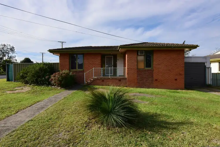 12 Alfred Street, Bomaderry NSW 2541
